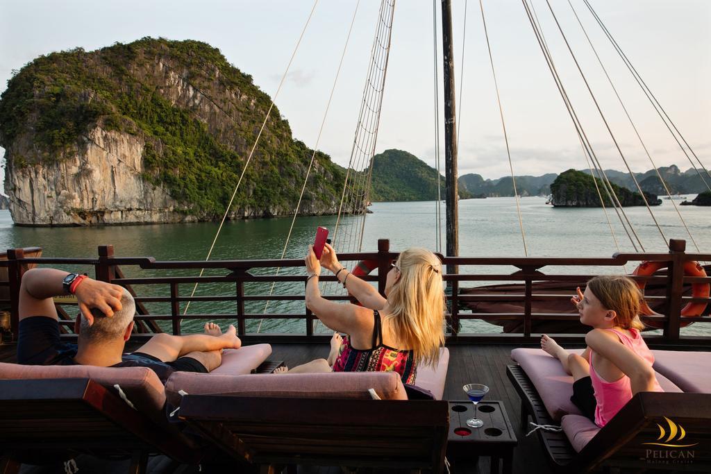 Pelican Classic Cruise Hotel Ha Long Exterior foto