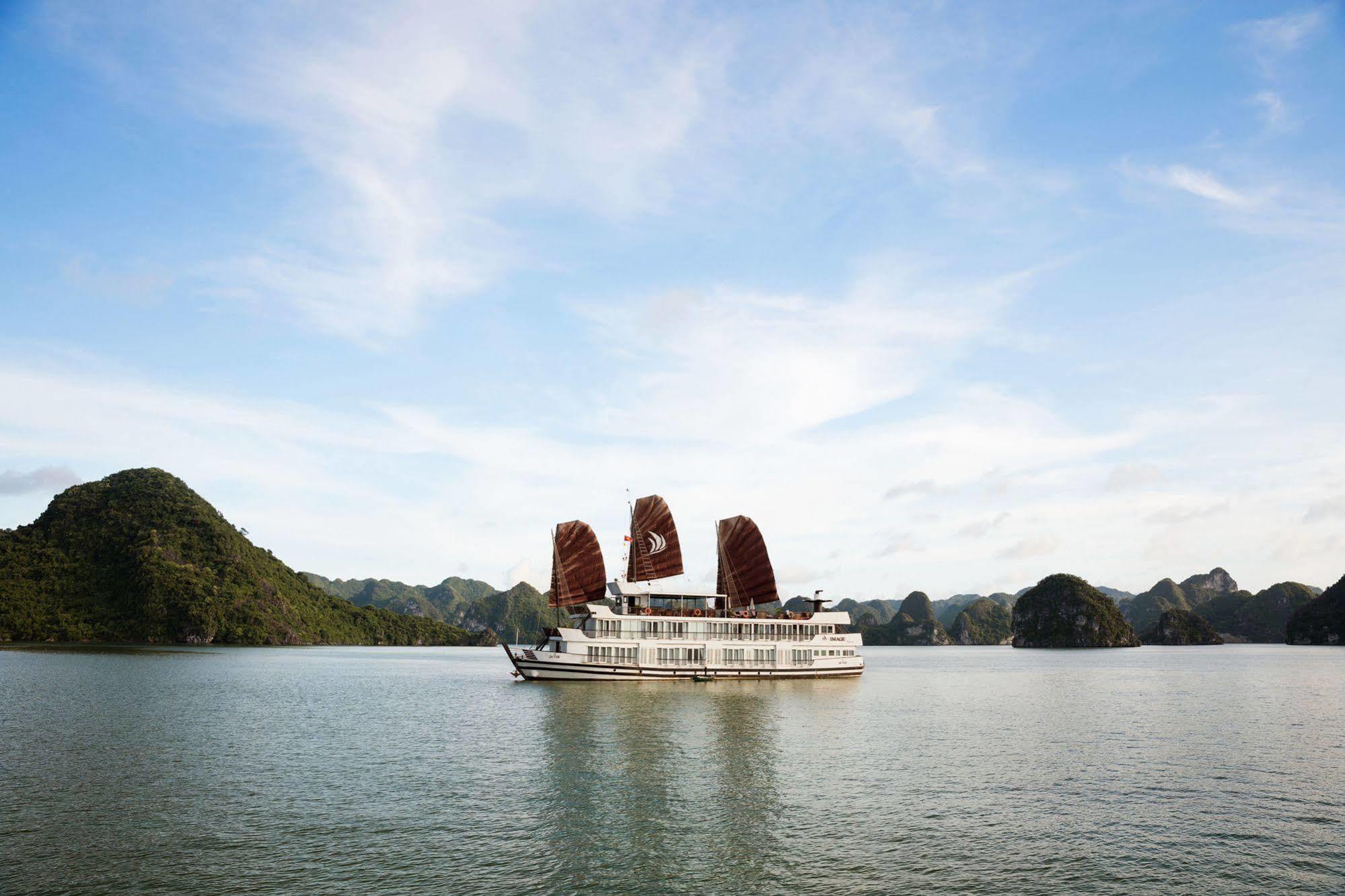 Pelican Classic Cruise Hotel Ha Long Exterior foto