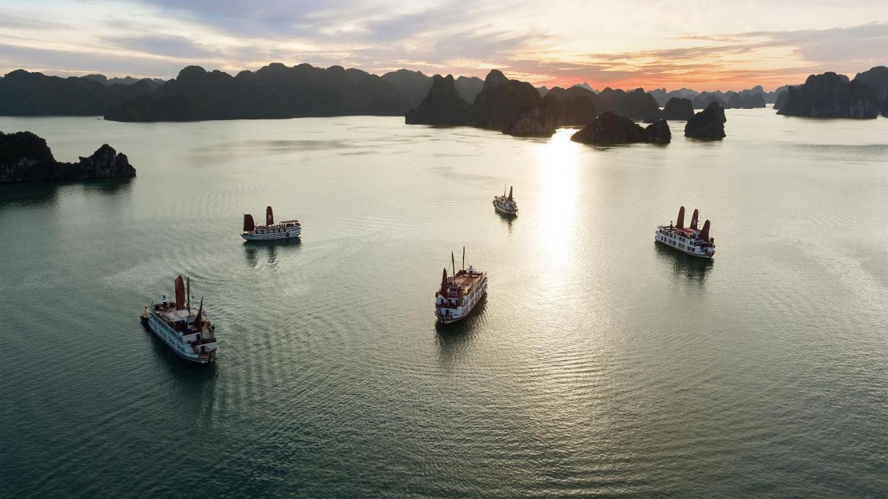 Pelican Classic Cruise Hotel Ha Long Exterior foto