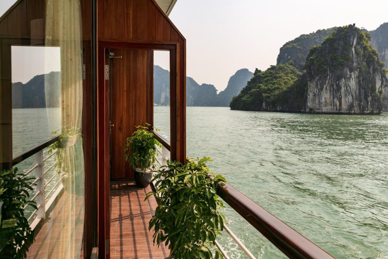 Pelican Classic Cruise Hotel Ha Long Exterior foto