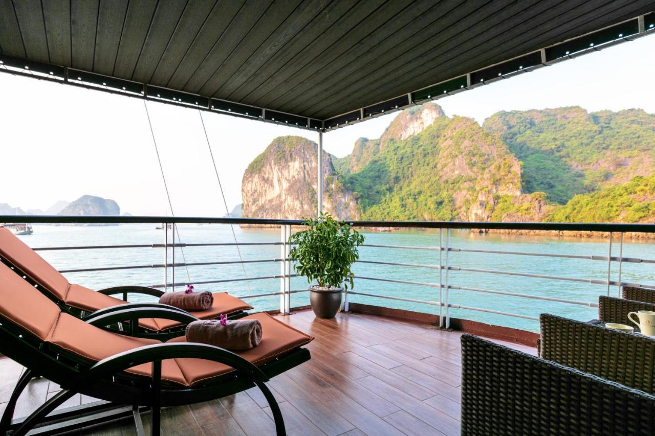 Pelican Classic Cruise Hotel Ha Long Exterior foto